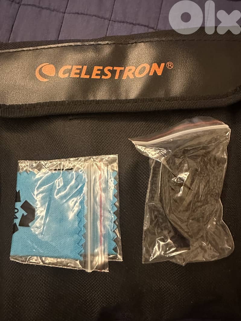 Celestron 30x50 Zoom Binoculars – Excellent Condition 4