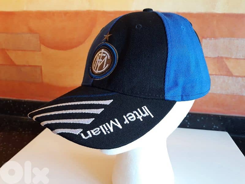 Big collection of luxurious n Fashionable Caps 4