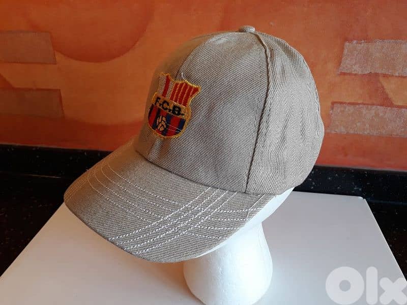 Big collection of luxurious n Fashionable Caps 12