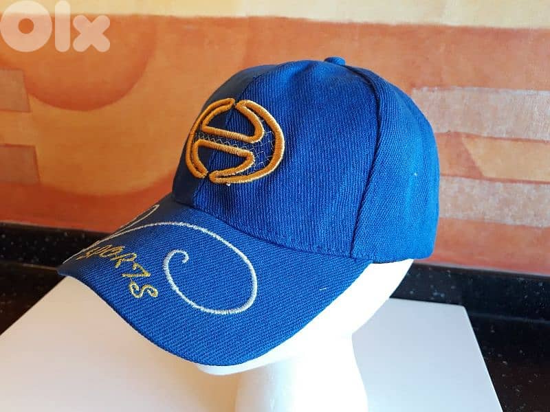 Big collection of luxurious n Fashionable Caps 13