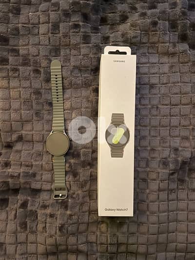 Samsung galaxy watch7 original negotiable 250$