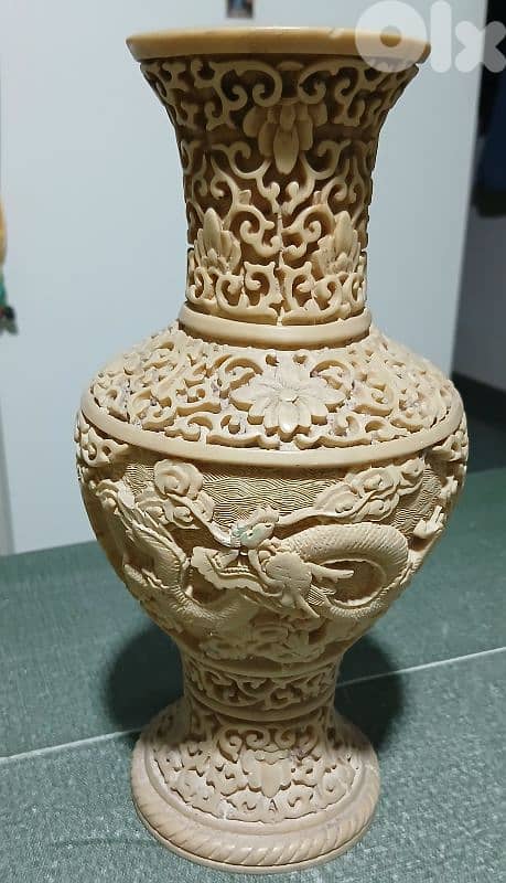 hand carved vase 1