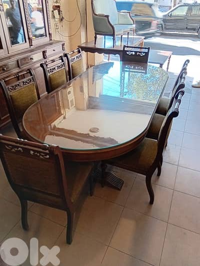 طاولة سفرة خشب زان قديمة انتيك كتير مرتبة وحلوة 8 كراسي