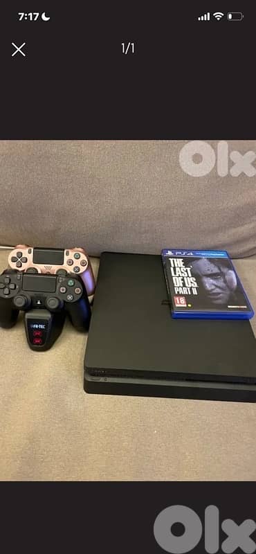sealed ps4 1tb version 8.52 2original controllers