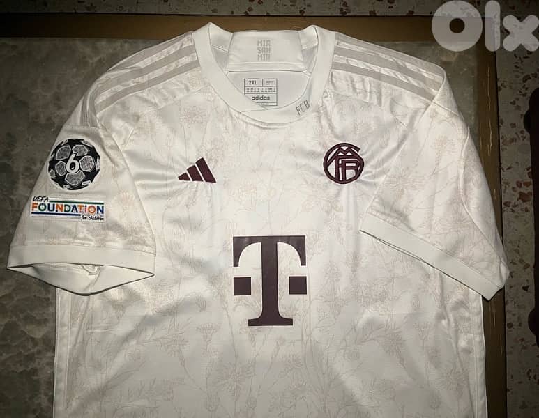 Bayern Munich goretzka 8 white jersey 1