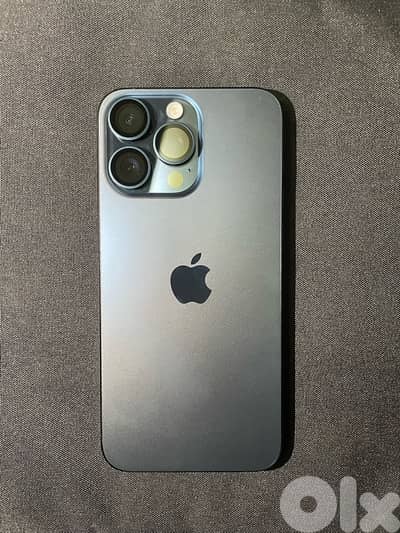 iphone 15 pro max Blue Titanium