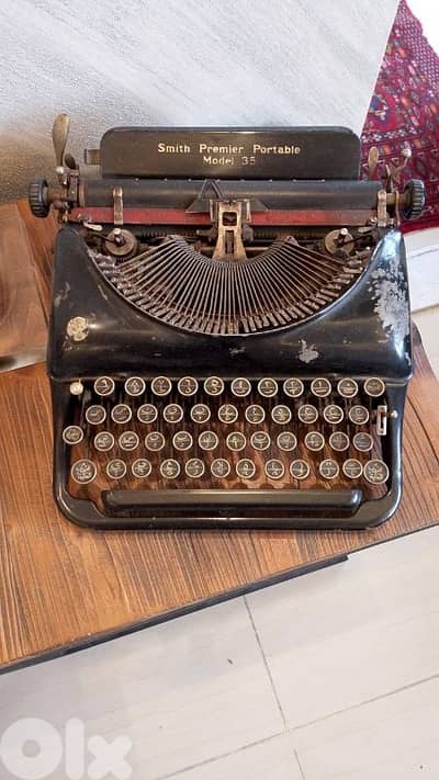 Arabic typewriter