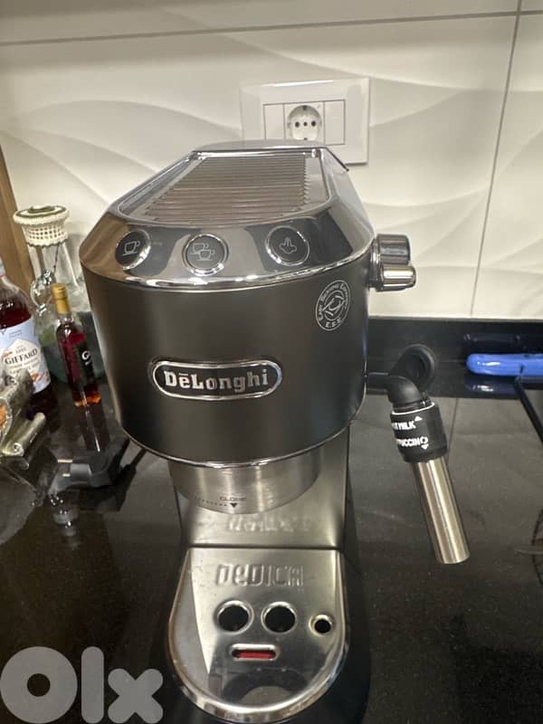 Delonghi Dedica  2 Coffee Machine 2