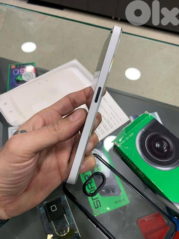 Nothing Phone 2a Plus 3