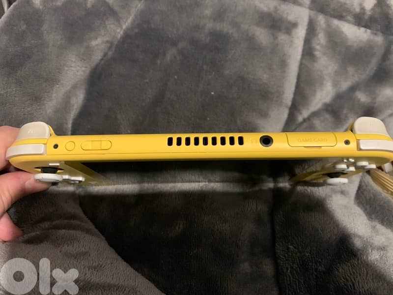 Nintendo Switch Lite 1