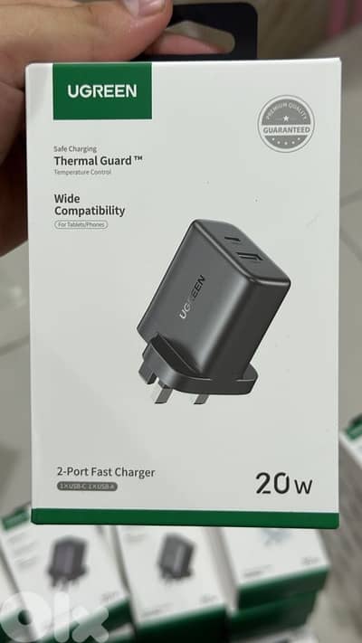 Ugreen 20w 2-port Fast charger 3pin black x227