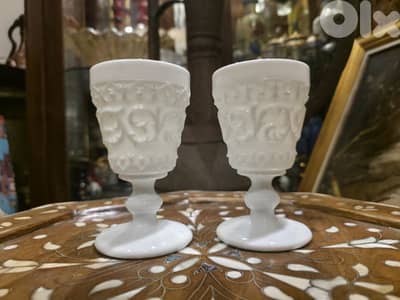 جوز كاسات أنتيك – Fostoria Milk Glass Goblets (1925)