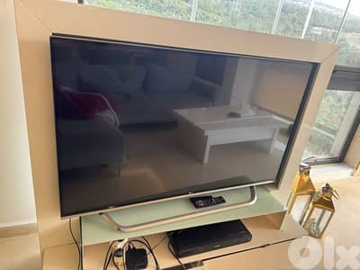 tv in very good condition