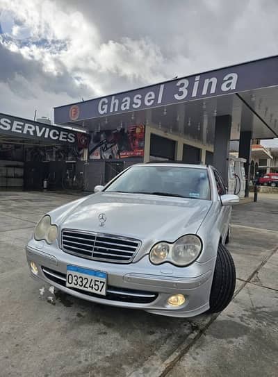 Mercedes-Benz C-Class 2007