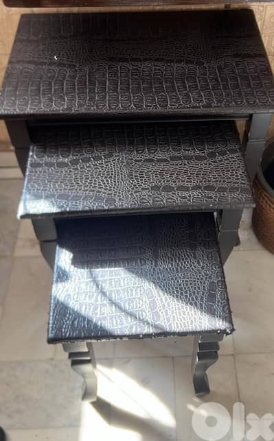 طاولات غرفة جلوس