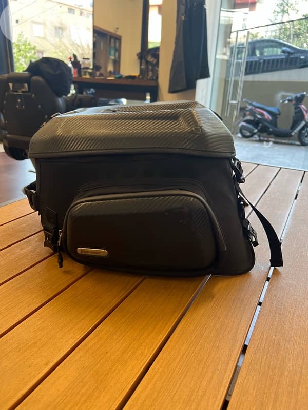 RhinoWalk bag for motorcycle 1