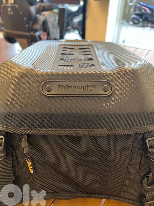 RhinoWalk bag for motorcycle 4