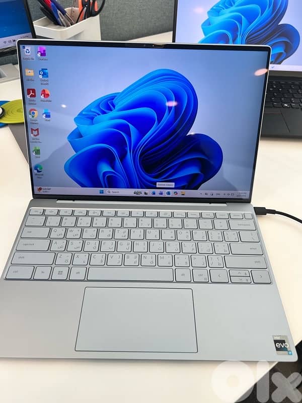 DELL LAPTOP XPS 13 9215 1