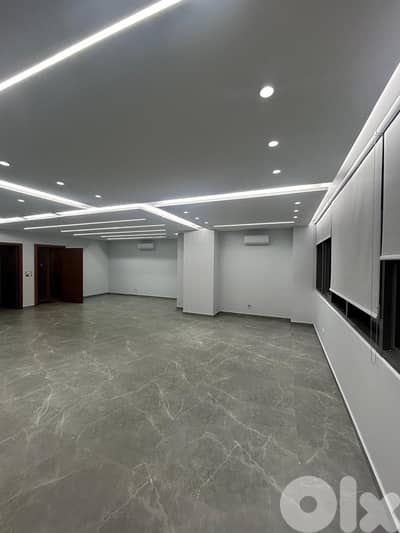 Ready to move in 110m office fully decorated