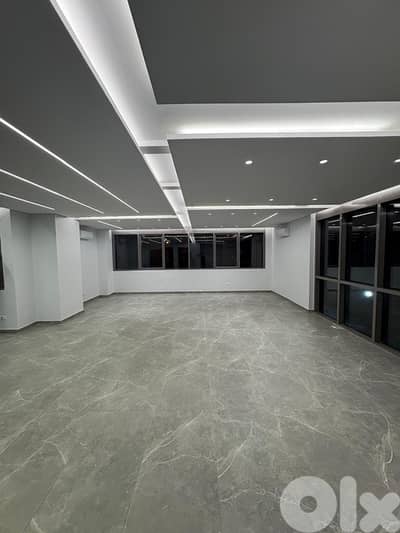 Ready to move in 110m office fully decorated