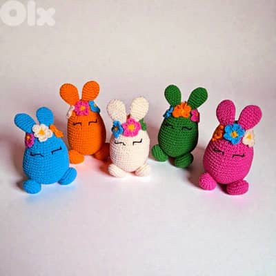 handmade crochet easter bunny egg decor cream pink blue green orange