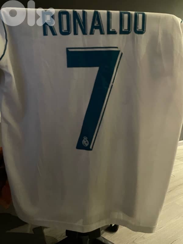 ronaldo signed jersey 1