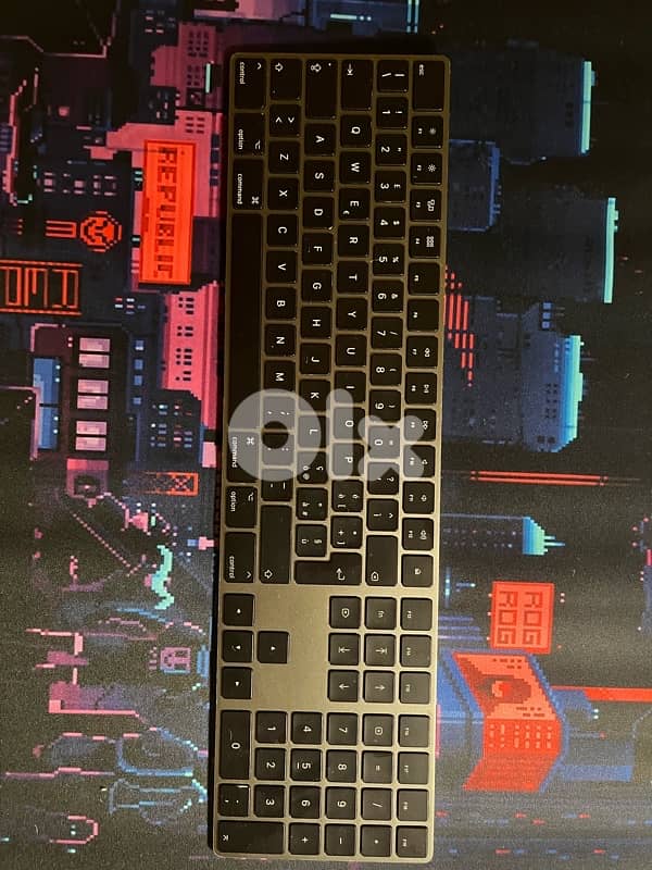 Apple Magic Keyboard with Numeric Keypad (Space Gray) 2