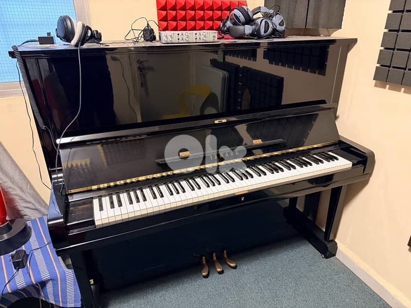 YAMAHA U3 upright piano 1