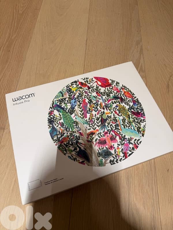 Wacom Intuos Pro creative pen tablet 1