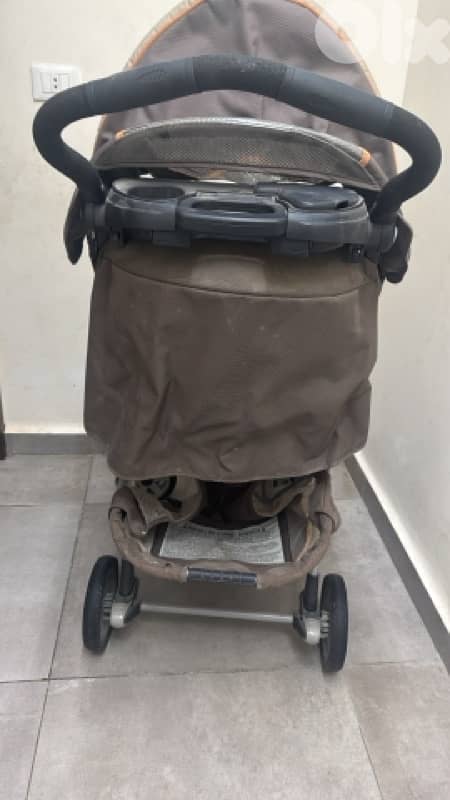 عرباية chicco 2