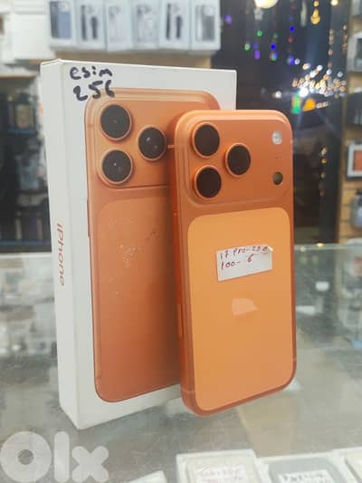 apple iphone 17 pro used orange