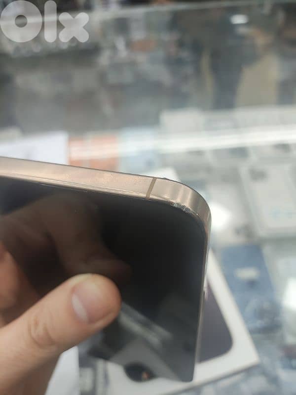 apple iphone 16 pro max  used  cycle 359 1