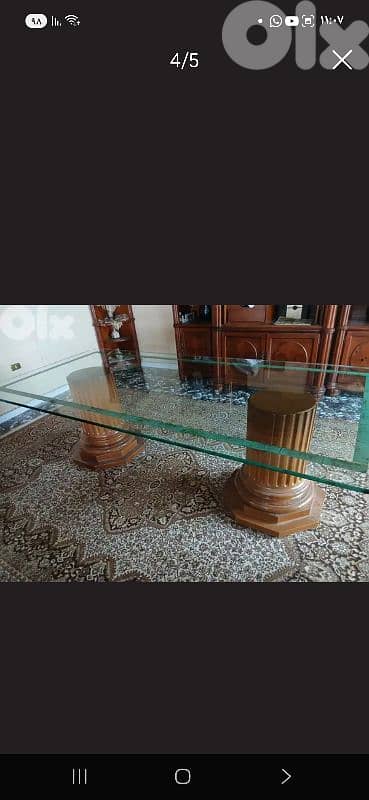 طاولة سفرة بدون كراسي بحالة سوبر ممتازة