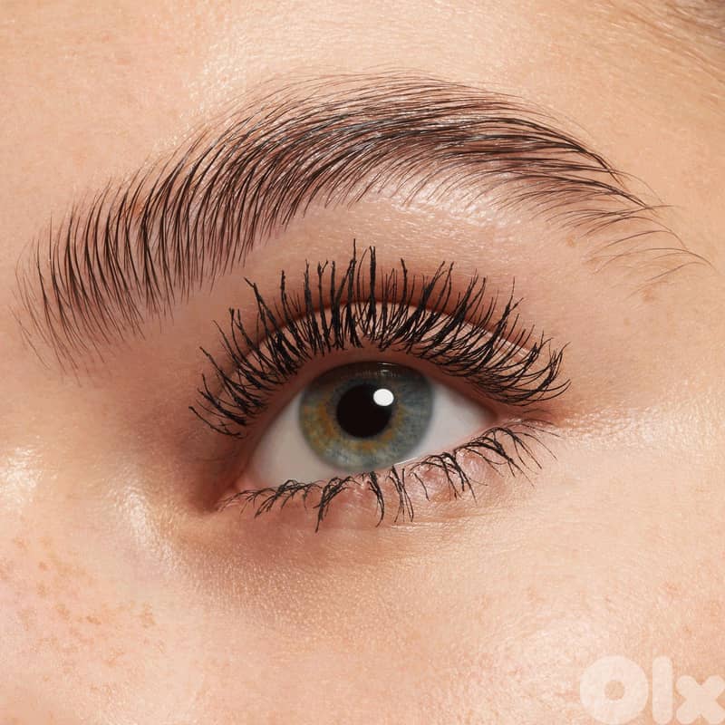 Essence get BIG! lashes VOLUME BOOST mascara 5