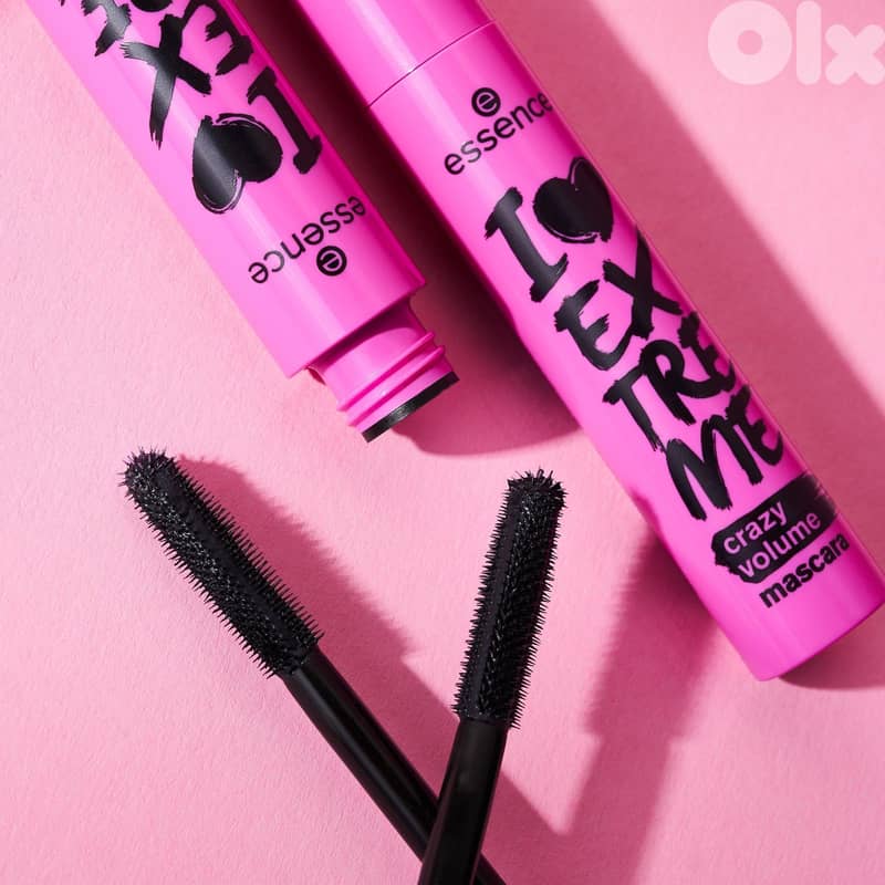 Essence I LOVE EXTREME crazy volume mascara 7