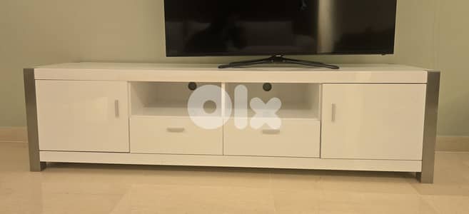 Tv unit