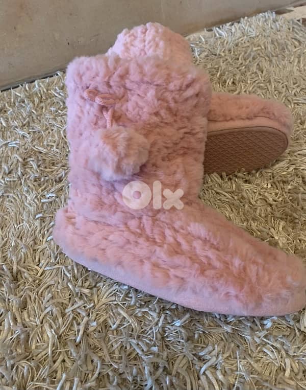 Soft and warm winter slipper 2