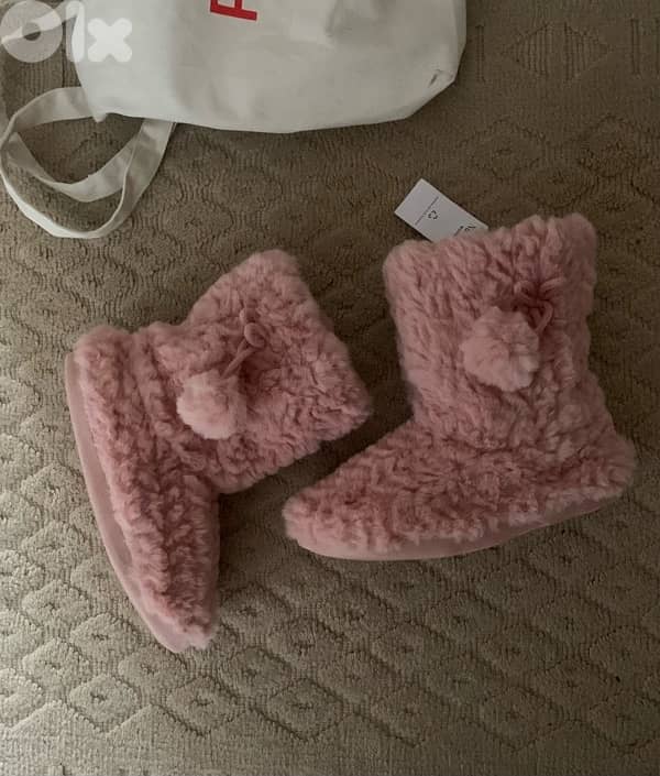 Soft and warm winter slipper 5