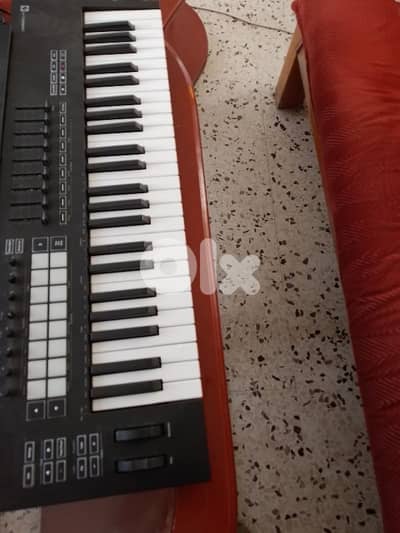 midi controller keyboard plus midi controller