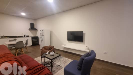 Studio for rent in Dik El Mahdi - استوديو للإيجار في ديك المهدي