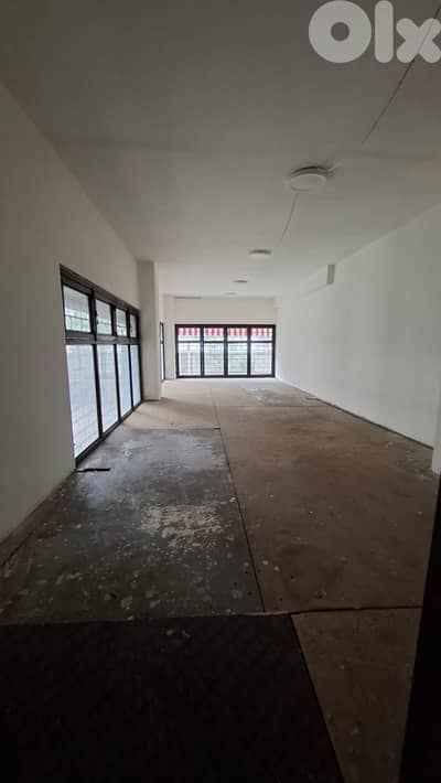 2 FLOORS SHOP FOR SALE IN BAOUCHRIEH PRIME, (BO-140) P. V