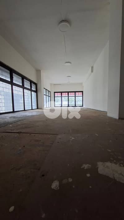 COMMERCIAL  SHOP FOR SALE IN  BAOUCHRIEH PRIME, (BO-140) P. V