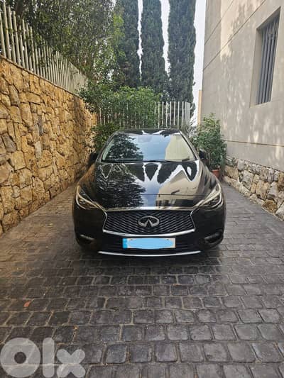 Infiniti Q series 2017 Q30