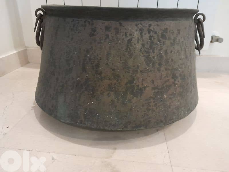 Large Handmade Aleppian Copper Cauldron – Solid Copper 1