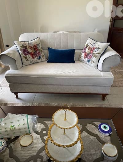 صالون ٤ قطع للبيع