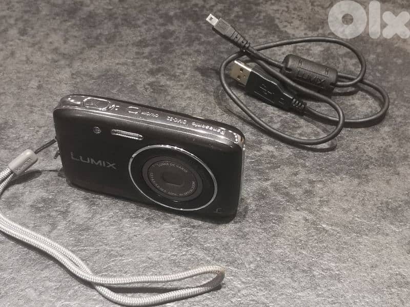 Digital Camera Lumix DMC-S2 1