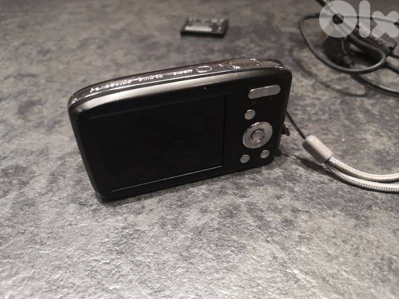 Digital Camera Lumix DMC-S2 3