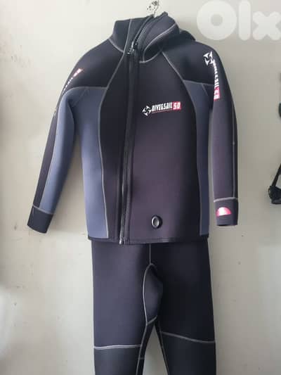 diving suit