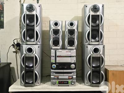 ستريو باناسونيك 25cd وaux وراديو وبنوصل عالtv شبه 7300w