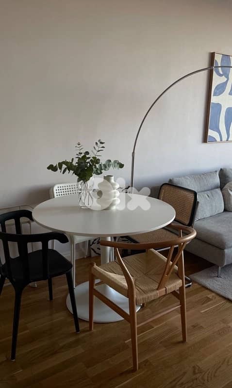 white round dining table 7